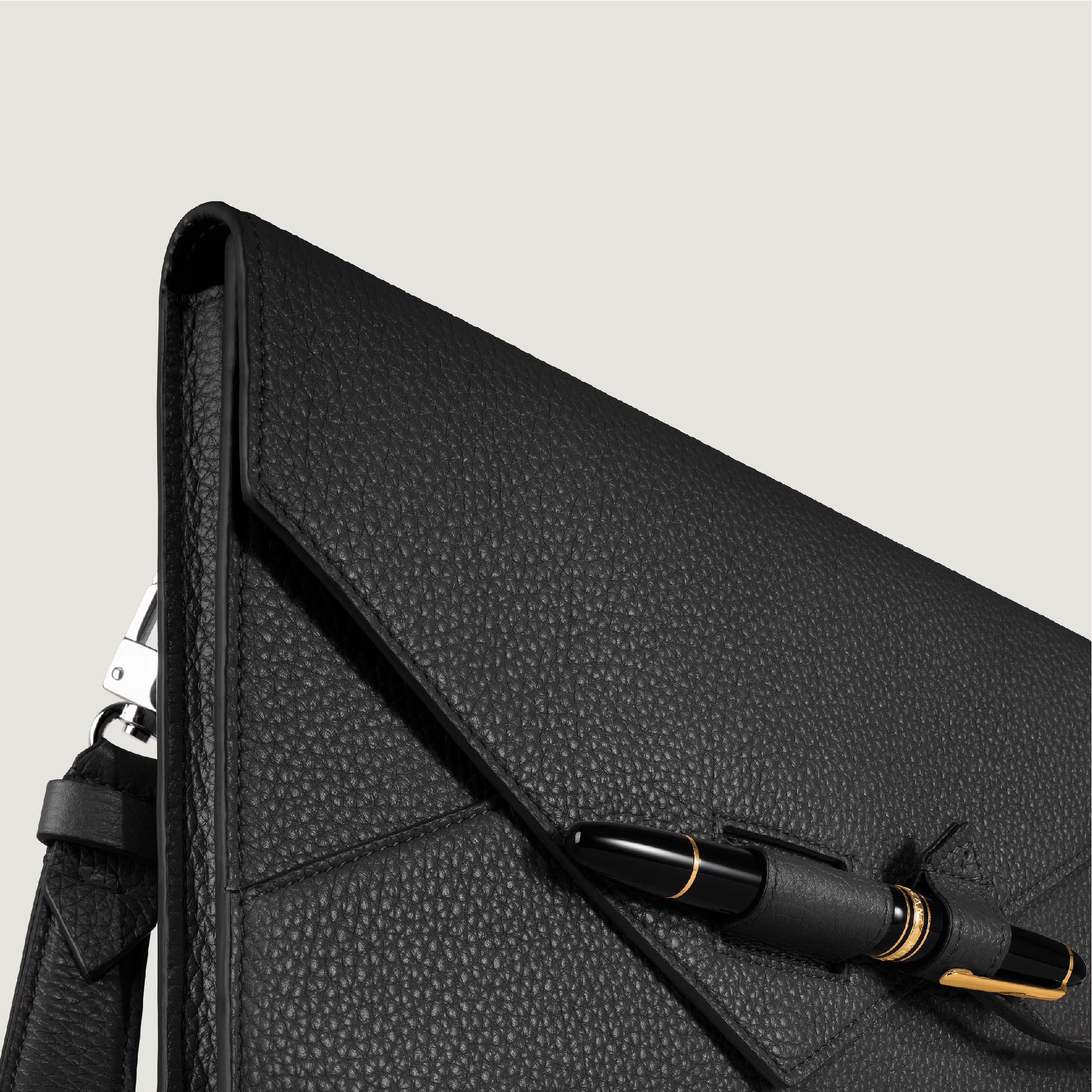 Envelope Medium Black Notebook Holder