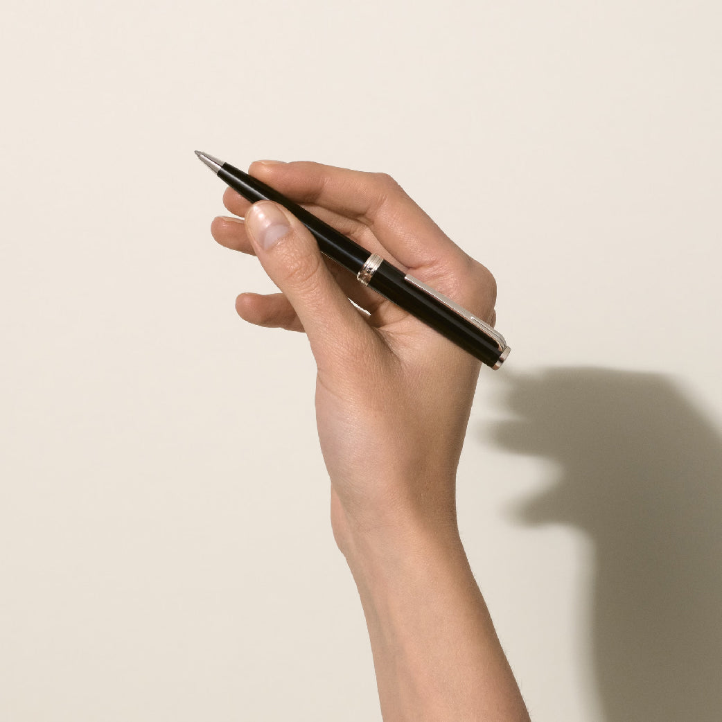 MONTBLANC_Pix Black Ballpoint_Lifestyle Picture