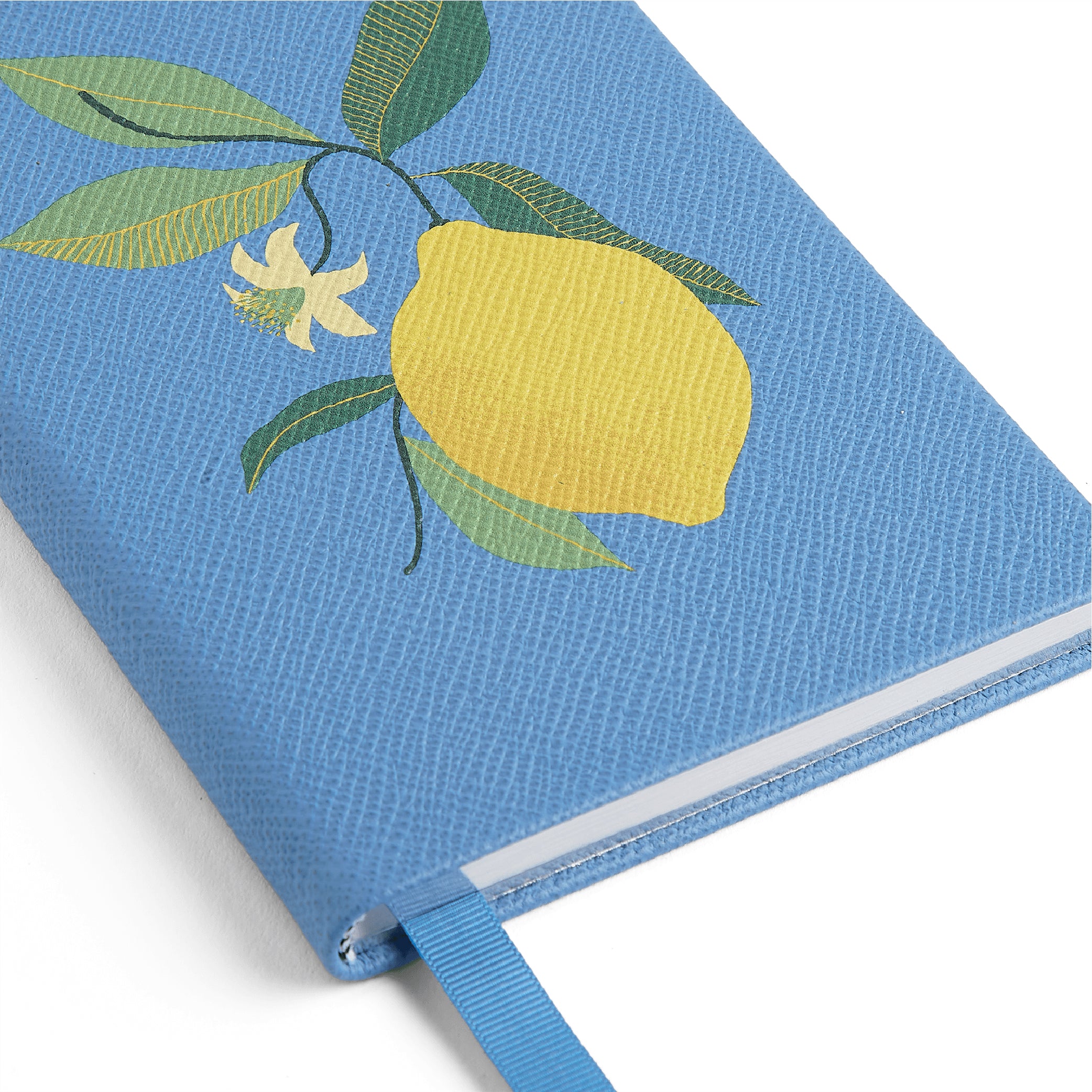 SMYTHSON_Lemon Chelsea Notebook in Nile Blue Panama_Lemon Detail
