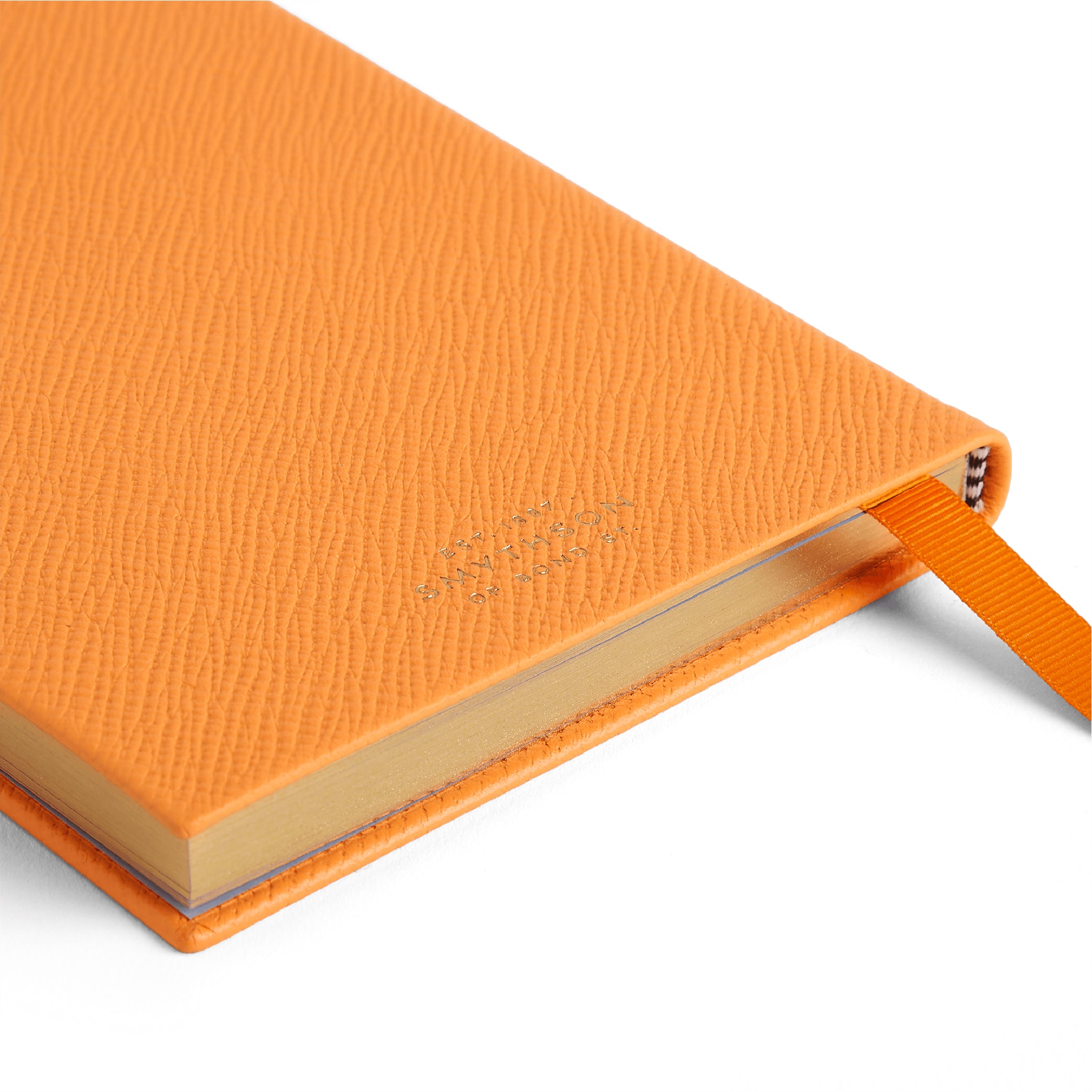 SMYTHSON_Apple Chelsea Notebook in Light Orange Panama_Leather Detail