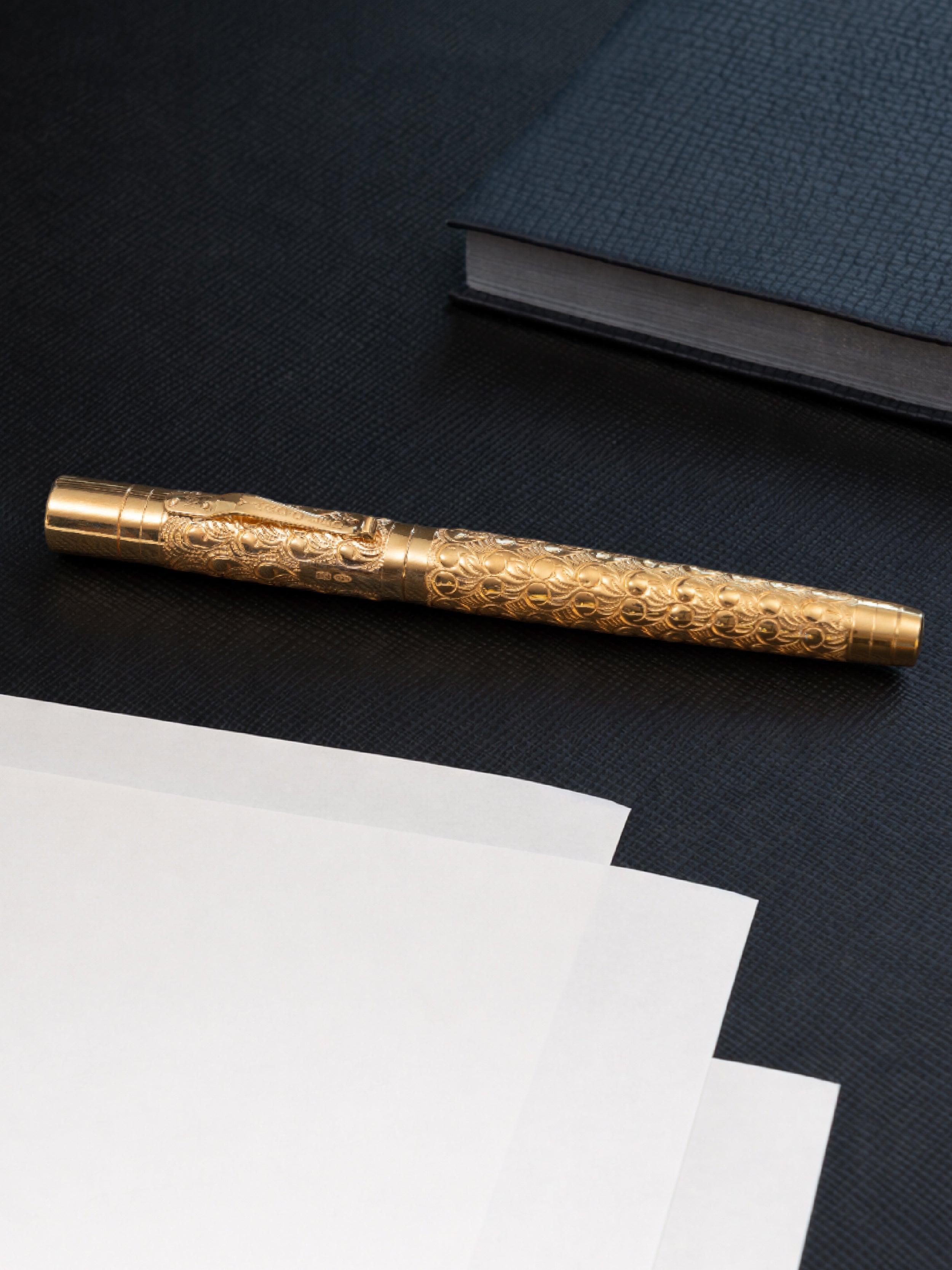 YARD O LED_Viceroy Grand Victorian Gold Fountain Pen_News Page Full Pen Picture 