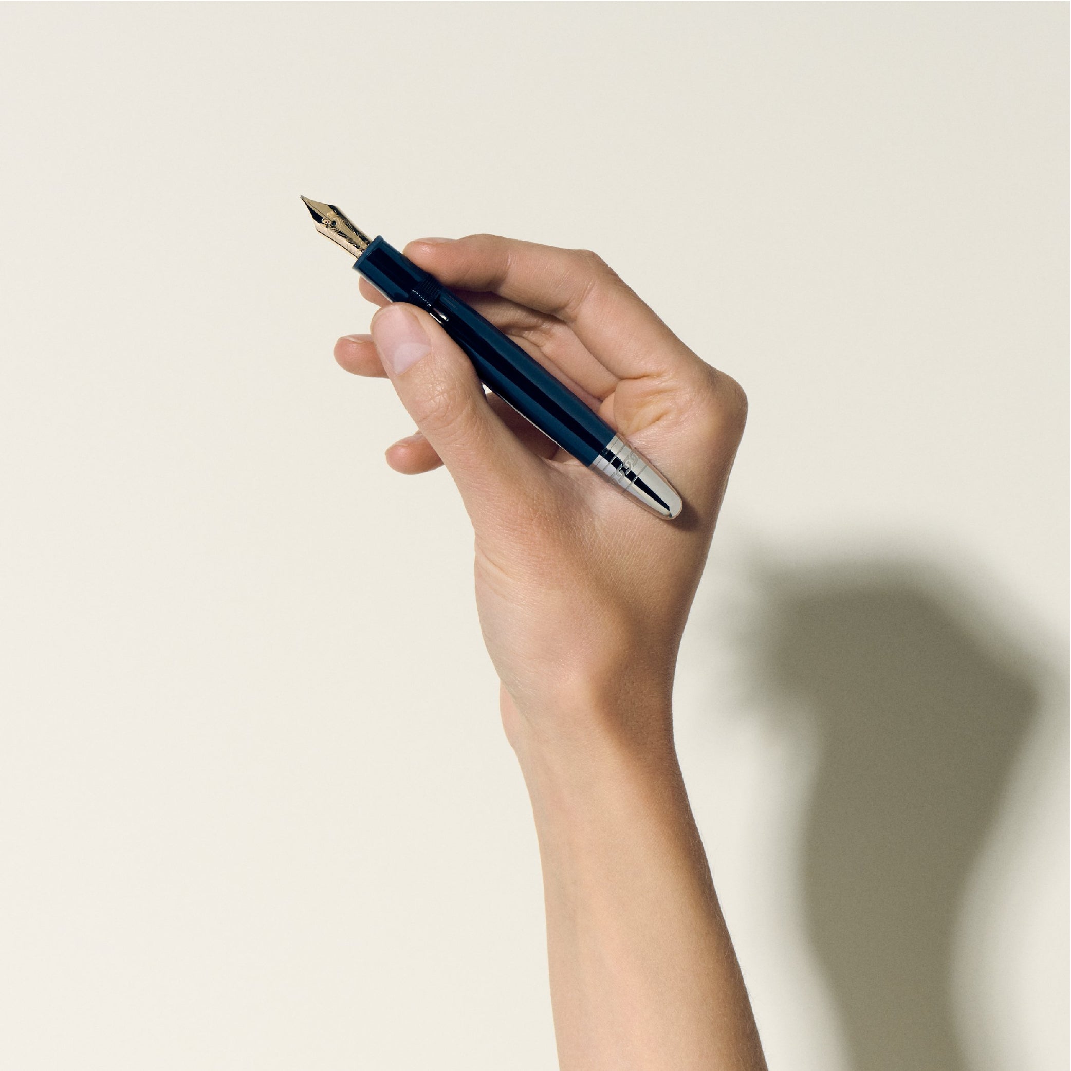 Meisterstück Around the World in 80 Days Blue LeGrand Fountain Pen